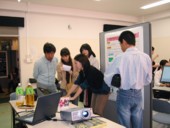 �|�X�^�[�ŏЉ�Ă���A�v���P�[�V���������ۂɃp�\�R���œ������Ă݂邱�Ƃ��ł��܂��B